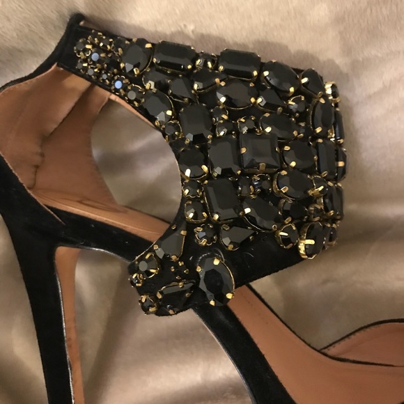 Vince Camuto Velvet Black Heels - Picture 2 of 7